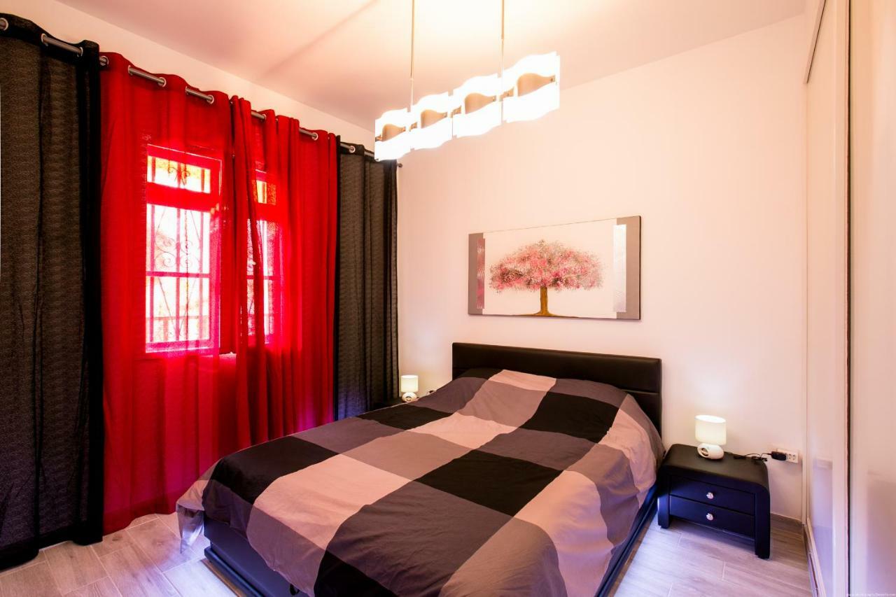 Spacious & Stylish Apartment Los Cristianos Los Cristianos  Extérieur photo