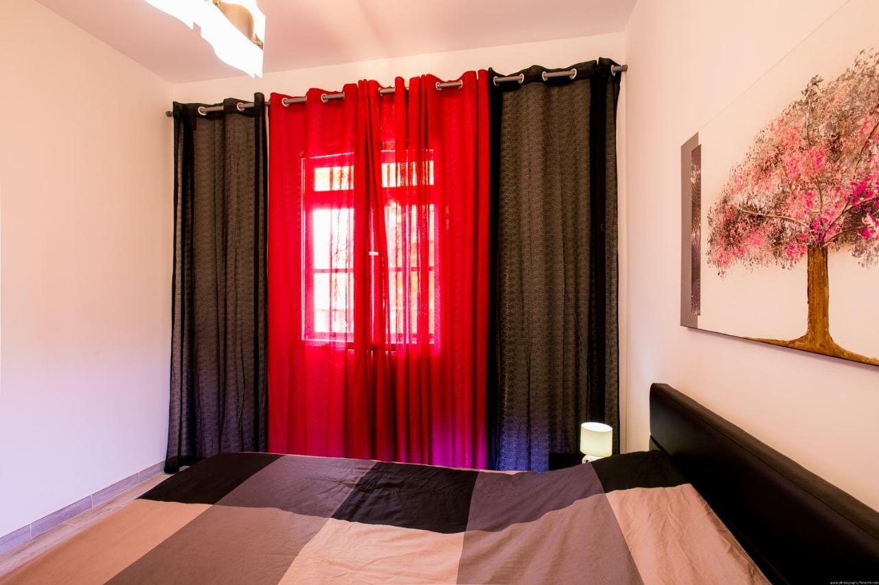 Spacious & Stylish Apartment Los Cristianos Los Cristianos  Extérieur photo