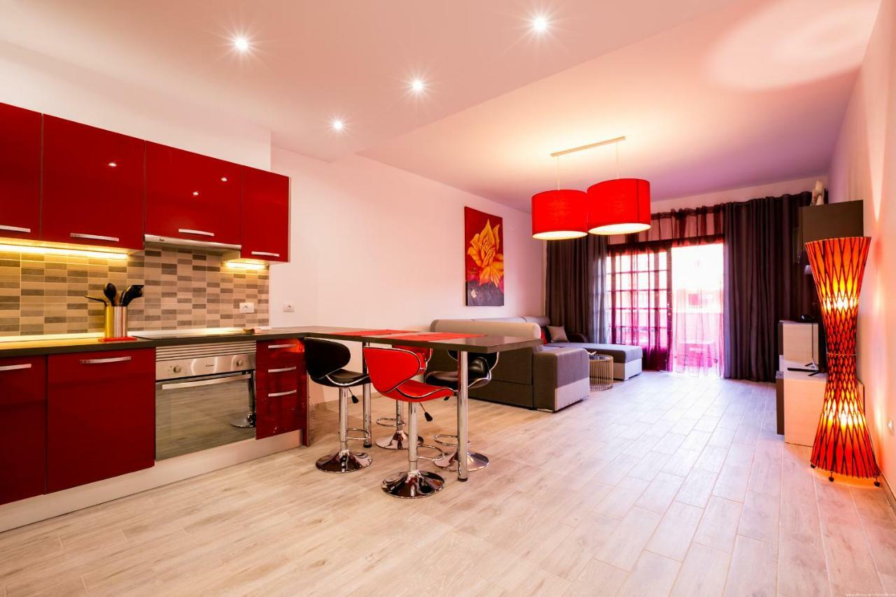 Spacious & Stylish Apartment Los Cristianos Los Cristianos  Extérieur photo