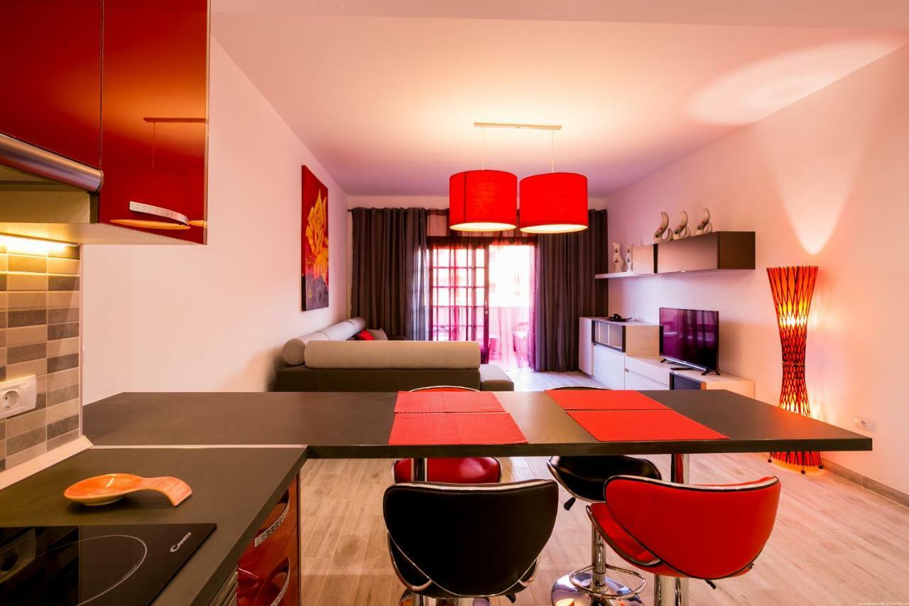Spacious & Stylish Apartment Los Cristianos Los Cristianos  Extérieur photo
