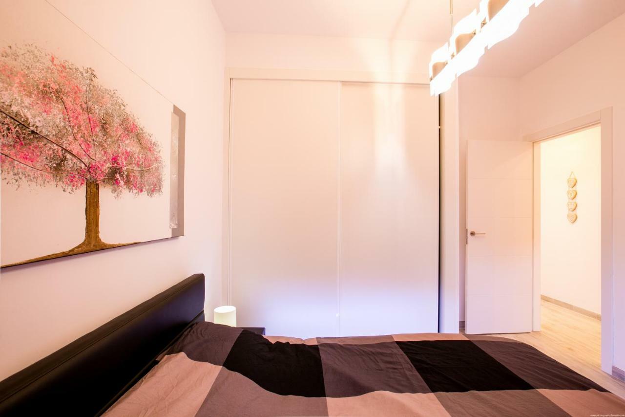 Spacious & Stylish Apartment Los Cristianos Los Cristianos  Extérieur photo